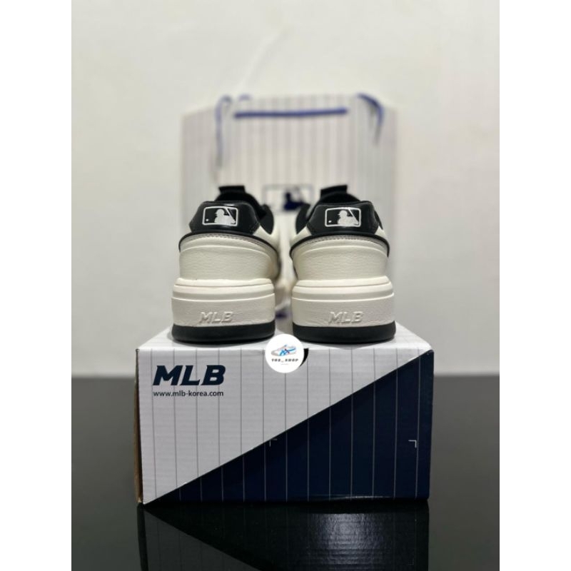 READY STOCK Sepatu MLB Chunky Liner New York Yankees Off White Free Paperbag