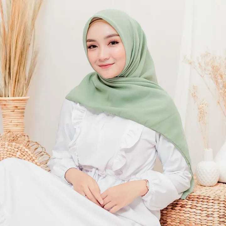 Jilbab Bellasquare Polycotton Sage Green Hijab Segi Empat Premium