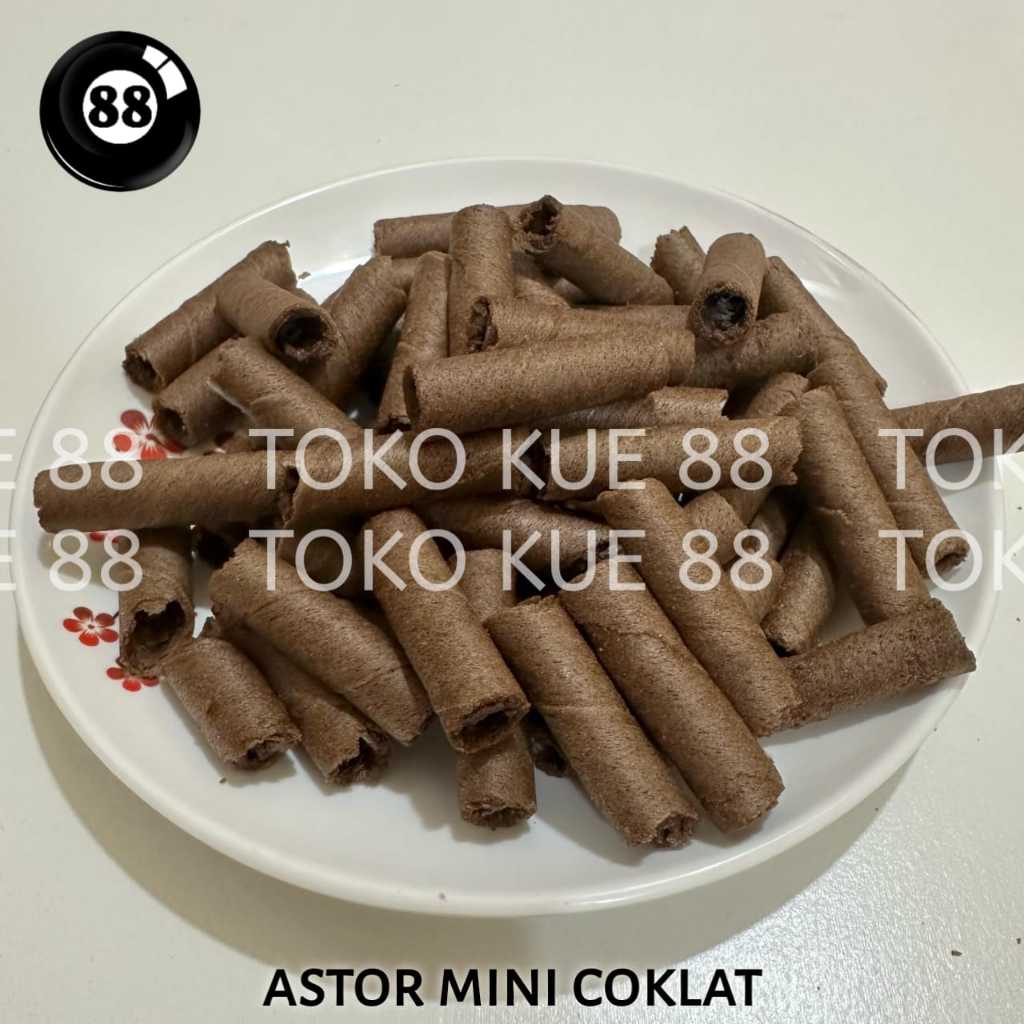 

Astor Mini Coklat dan Stroberi 250 Gram / Astor Isi Krim Coklat / Astos Isi Krim Strawbery