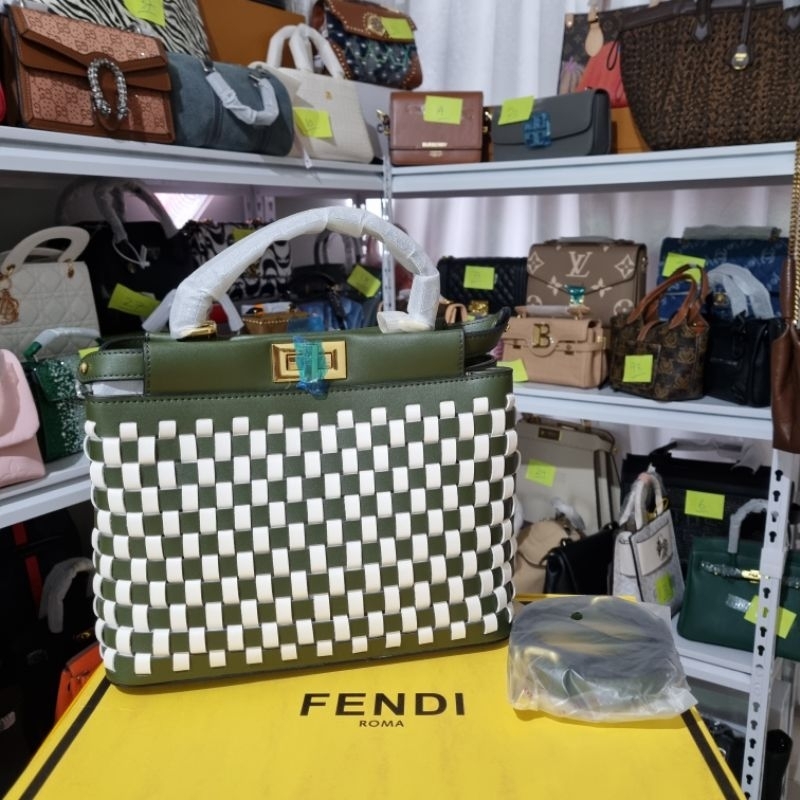 Tas Selempang/Tote Bag Fendi Motif