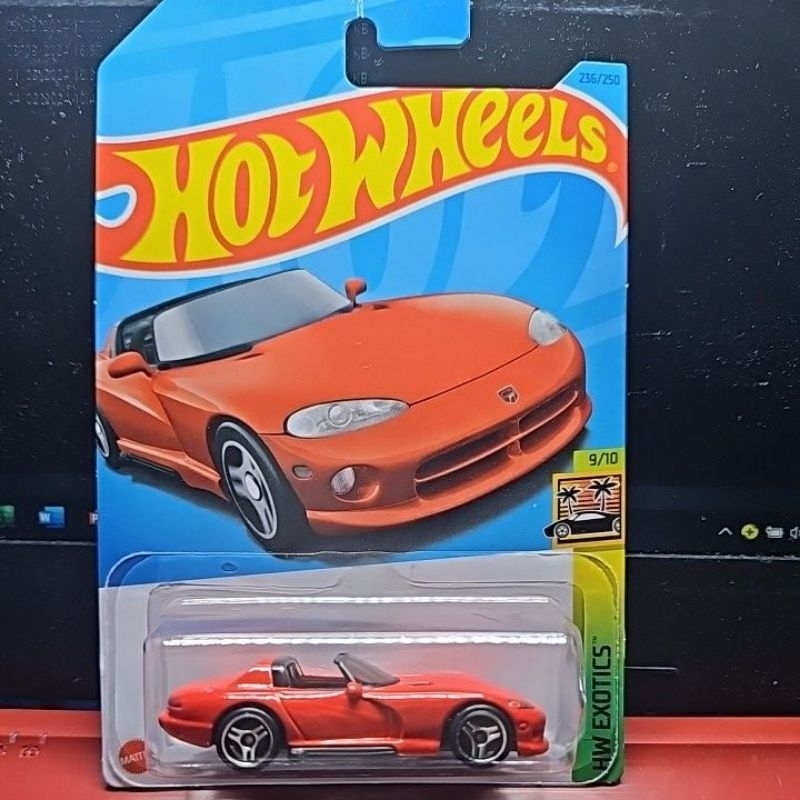 Hotwheels '92 Dogde viper Red