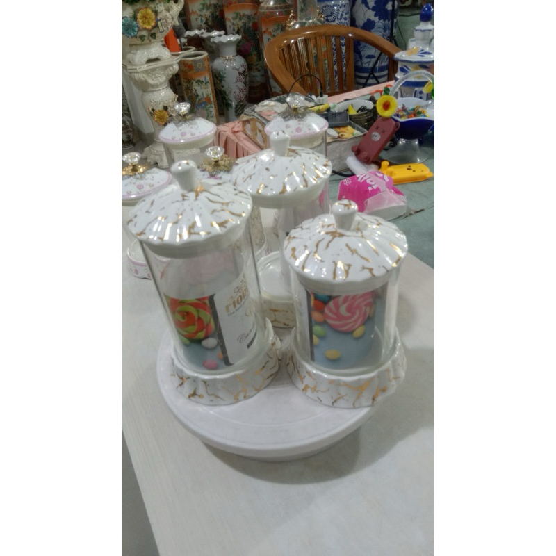 toples marble putih keramik