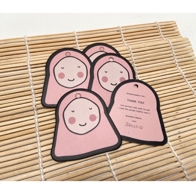

(FREE DESIGN) Label Baju Hangtag Custom Tebal Hangtag baju Hangtag Tebal 6000pcs