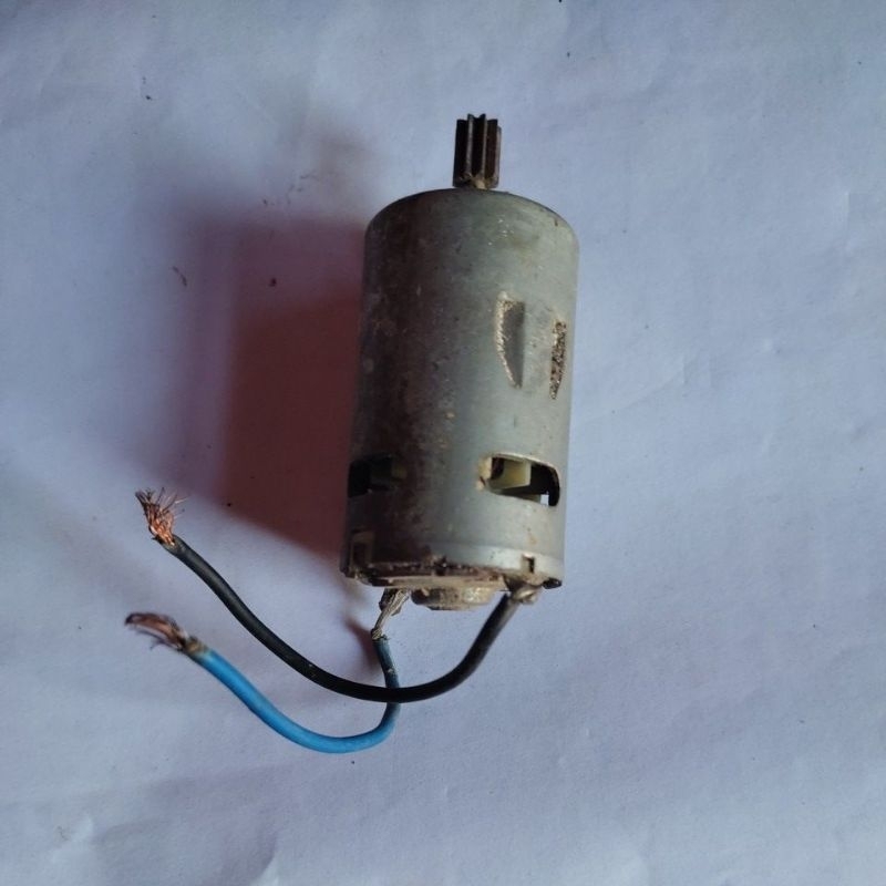 dinamo 12 volt bekas bor baterai universal
