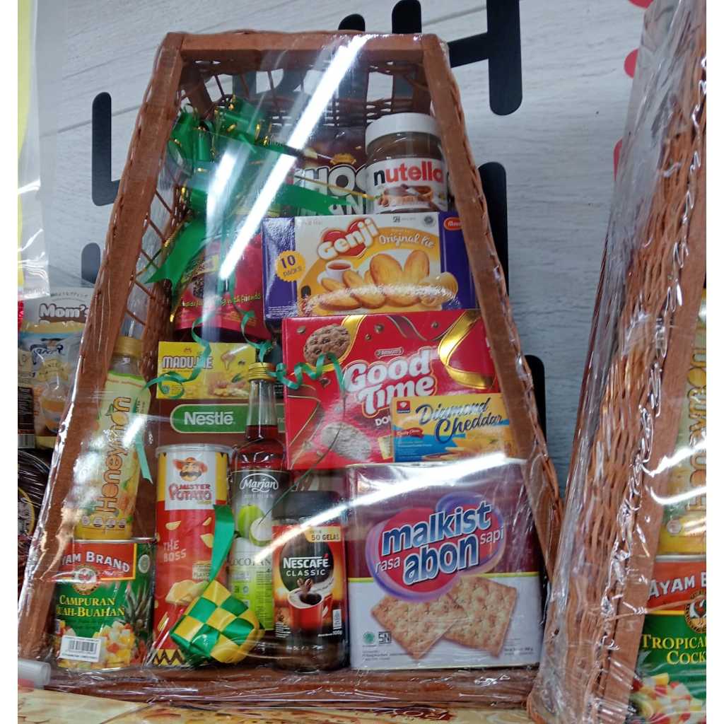 

Harmoni Hampers Parcel Lebaran Premium Parsel Kue Kering Free Kartu Ucapan