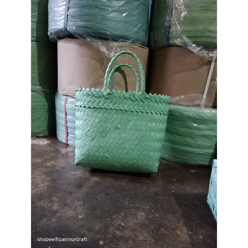 

Tas Anyman Plastik/ Tas Sembako S/ Tas Lebaran/ Tas Berkatan/ Bingkisan Lebaran