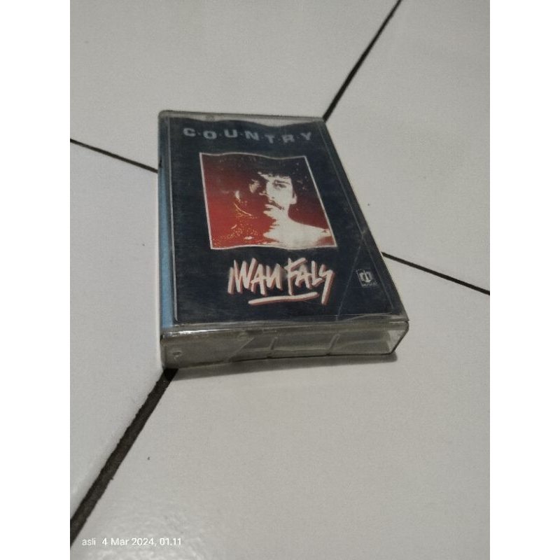 kaset pita iwan fals / country