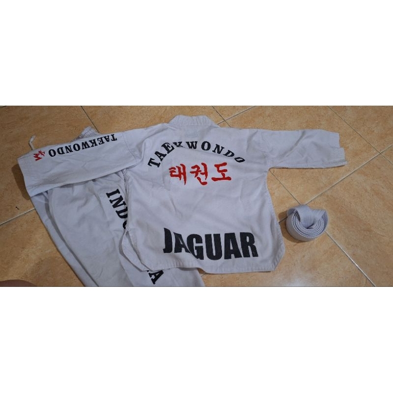 Baju Taekwondo Jaguar second