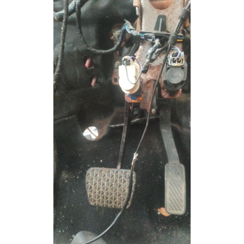 pedal gas matic ford fiesta