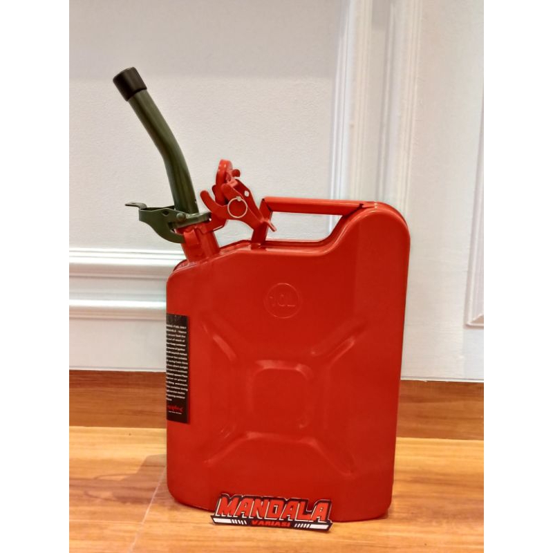 Jerigen bensin 10 liter dari shark mobil offroad