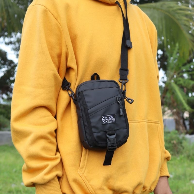 Tas Selempang Pria Jacky Tas Gantung Leher Waterproof