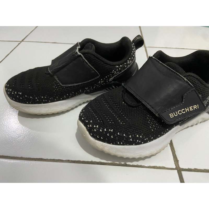 Preloved sepatu anak Buccheri