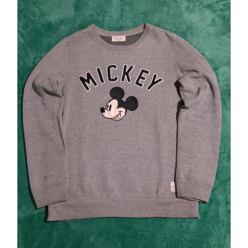 crewneck mickey