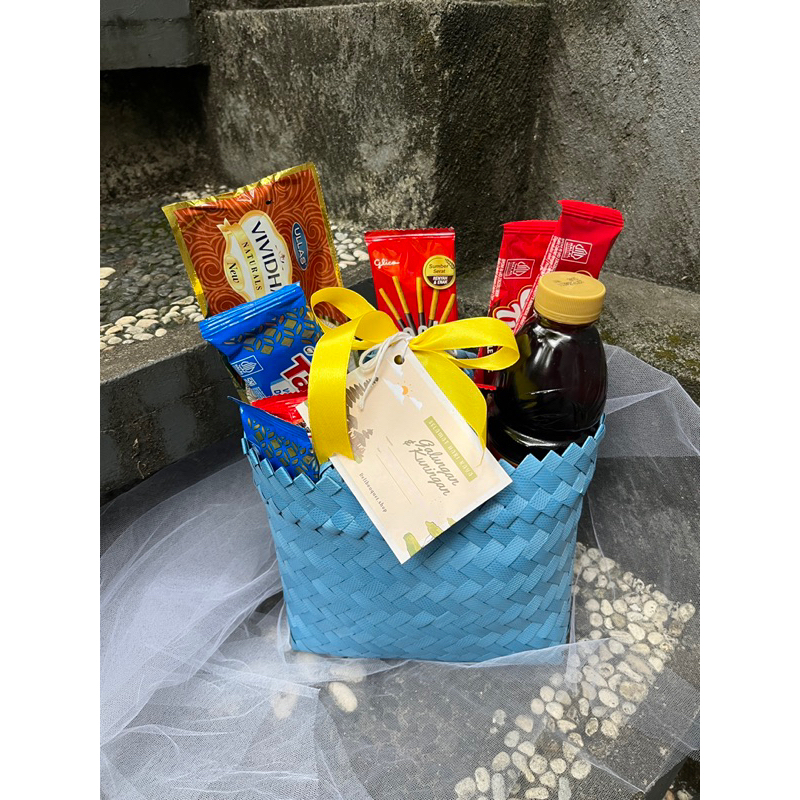

hampers tas anyaman (baca deskripsi)