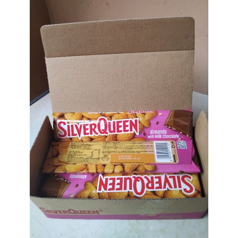 

silverqueen almond with milk chocolate 58gr