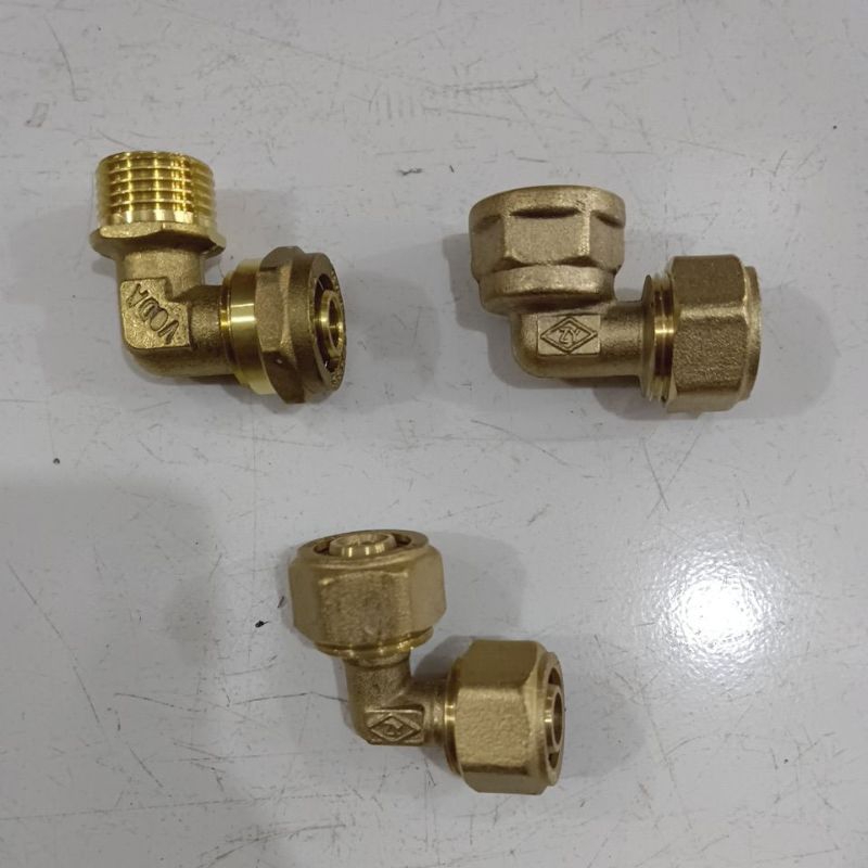 keni sambung selang air panas drat ½in