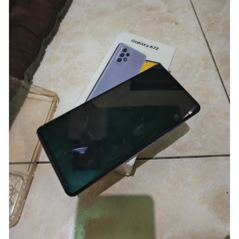 SAMSUNG GALAXY A72  " 8 /128"