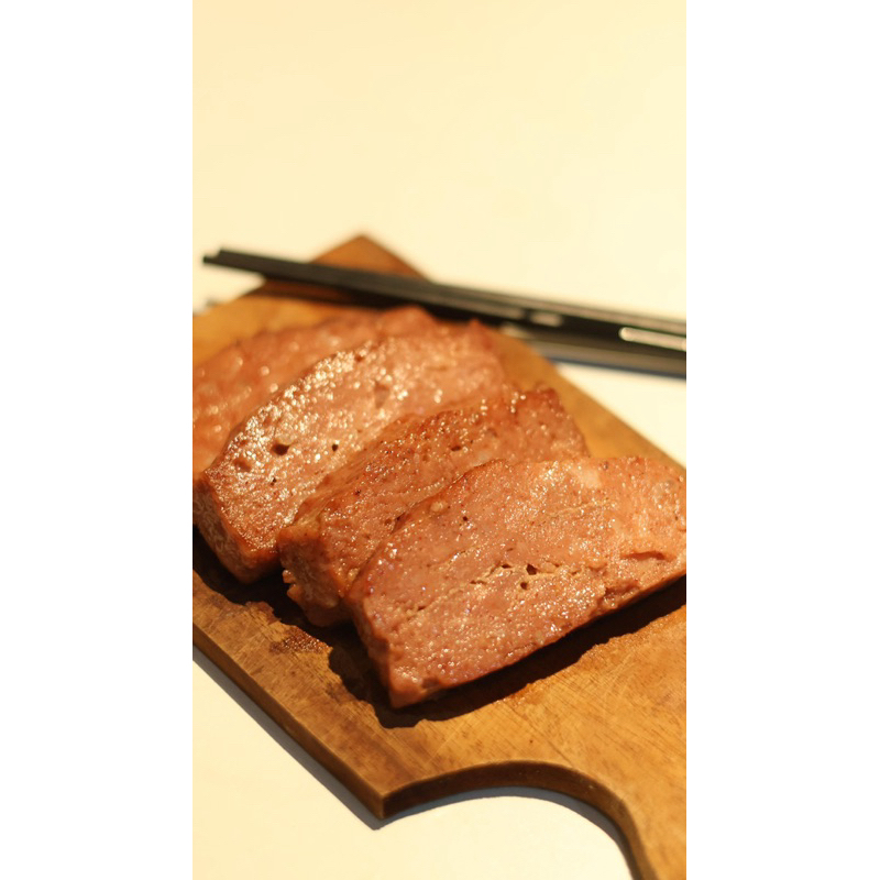 

Maknyuss1 Chicken Luncheon Home Made 300Gr/ Kornet Ayam Home Made