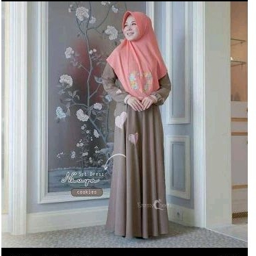 DRESS GAMIS PREELOVED EMMAQUEEN ORI (ONLY DRESS)