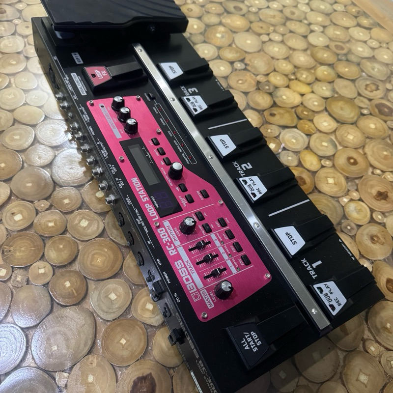 Efek Boss RC300 looper loopstation 3tracks second bekas Vocal Gitar