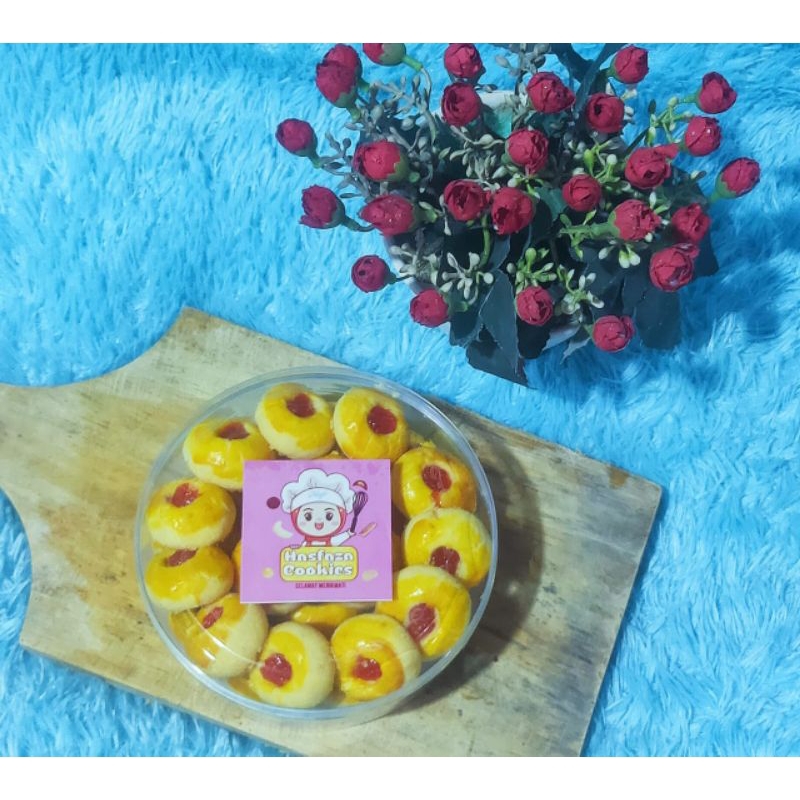 

Nastar Rasa Premium Strawberry dan Blueberry