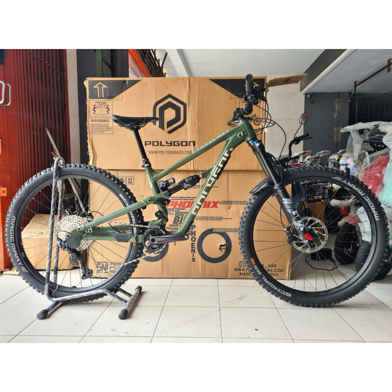 SEPEDA MTB 29" POLYGON COLLOSUS N9 Garansi Resmi TERBARU
