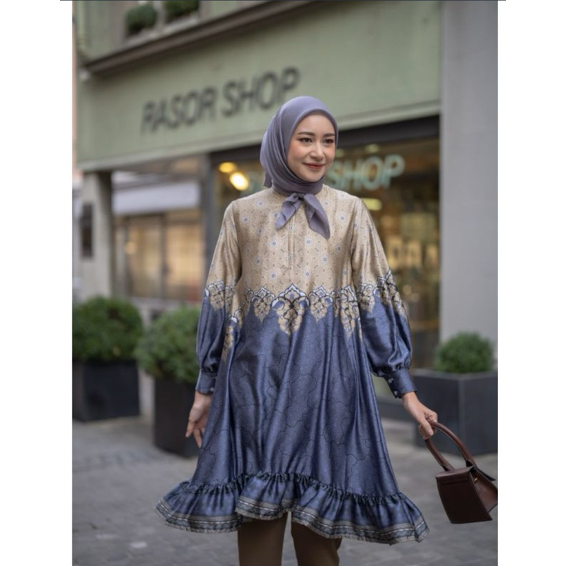 PRELOVED GAURI TUNIK ATASAN HEAVEN LIGHTS XXL