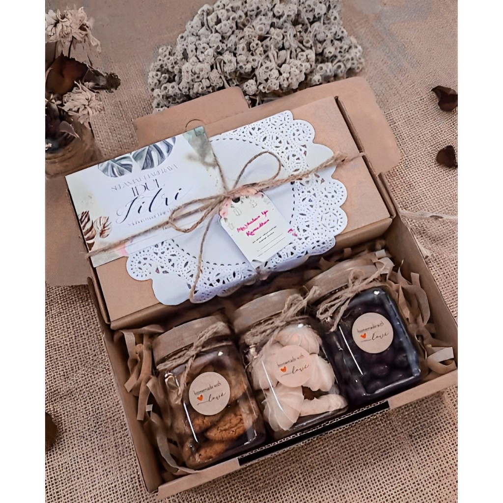 

HAMPERS RAMADHAN IDUL FITRI KUE MINIMALIS KEMASAN JAR 3 TOPLES