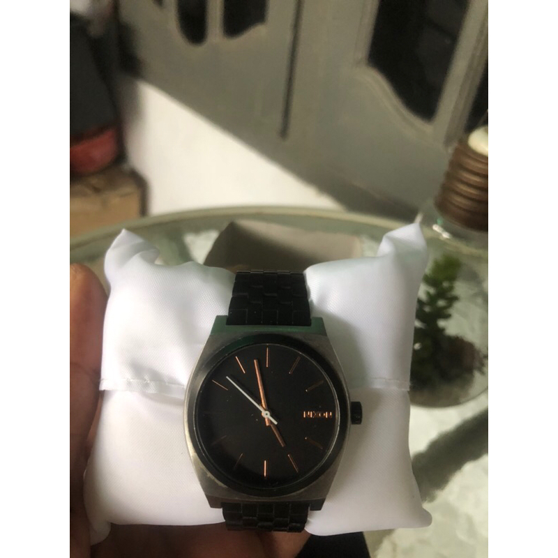 nixon time teller