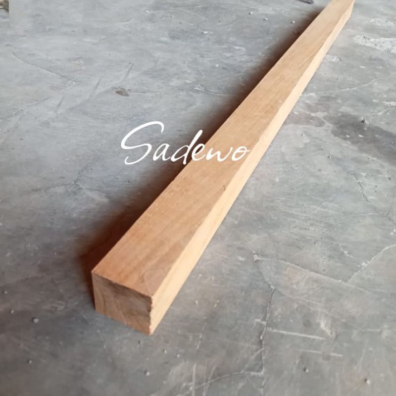 Balok kaso kayu jati perhutani ukuran 3x3x100cm