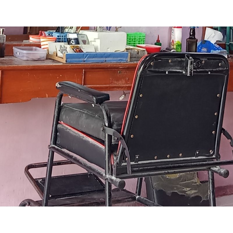 kursi pangkas rambut