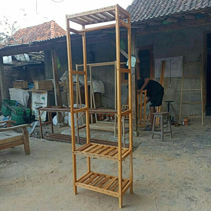 gantungan baju kayu jati model almari estetik