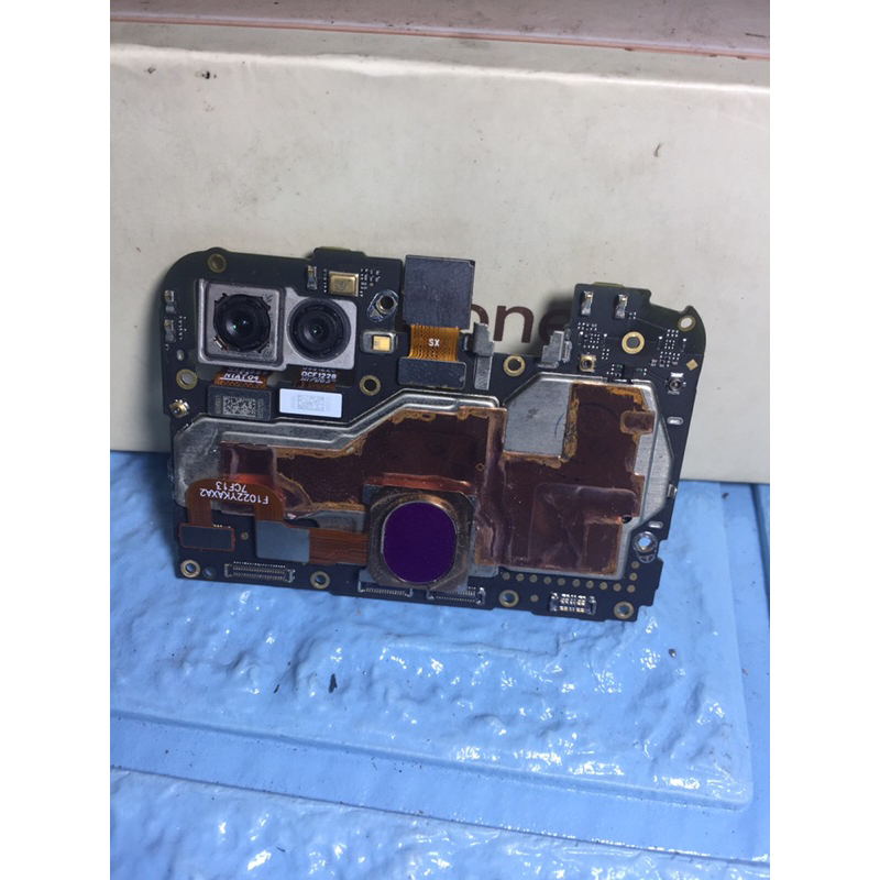 mesin oppo f9pro seperti dipoto (lcd normal hanya untuk cek)