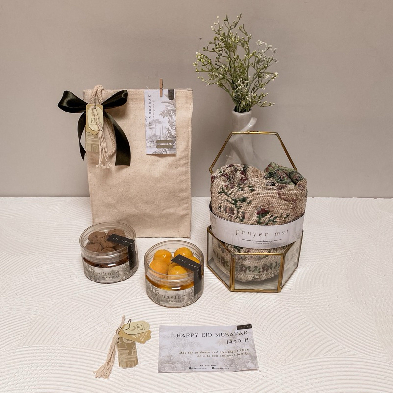 

AMIRA HAMPERS by ESTARI / hampers lebaran / gift lebaran