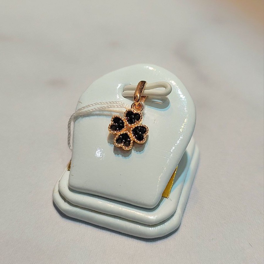 Perhiasan Emas Wanita Liontin Clover Love Zircon Hitam 0.84 Gram 16k 700 (LH72)