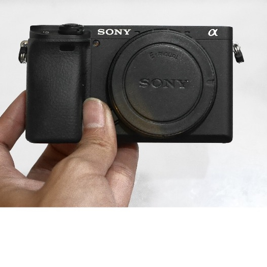 Second Kamera Sony A6400 Body Only Kode 272