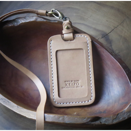 

ID Card Holder Dustin Craft