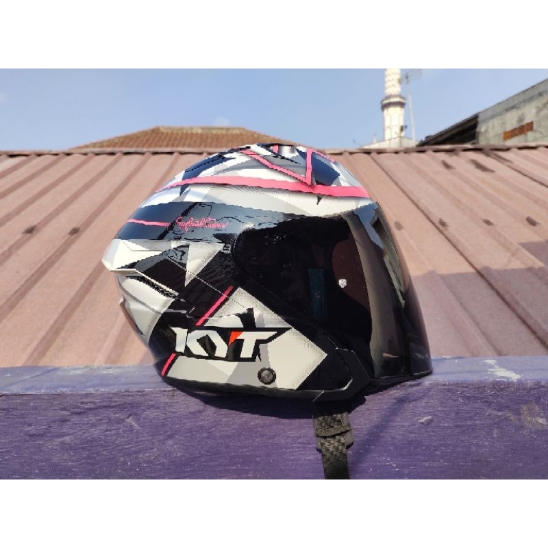 KYT NFJ Espargaro 2018