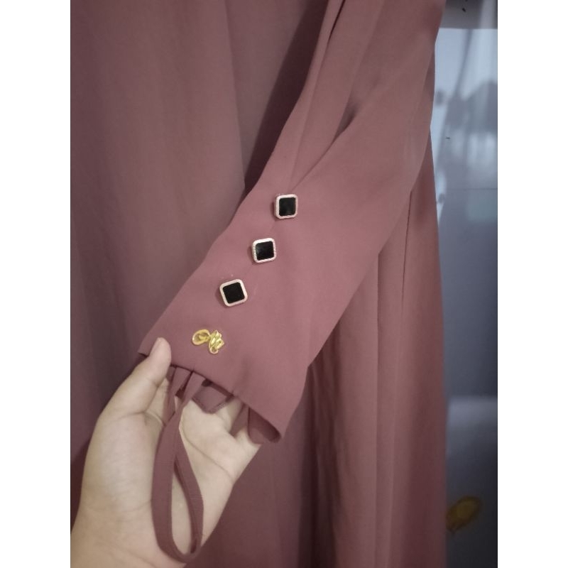 preloved flowy set Alfi huraiyah size S with deffect prime rose