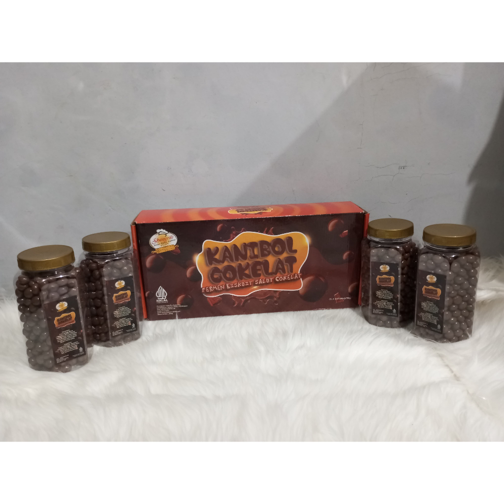 

Cemilan Lebaran 2024 - Cemilan Shangrila Kanibol Coklat Ball Original | Snack Coklat Ball Isi 4 Toples Enak Termurah