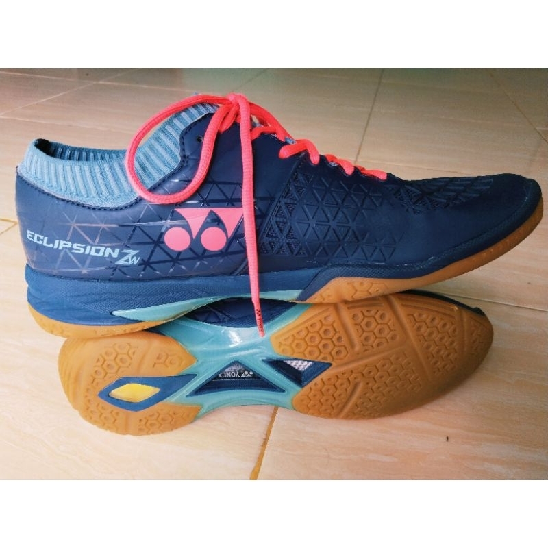 sepatu yonex eclipsion Zw