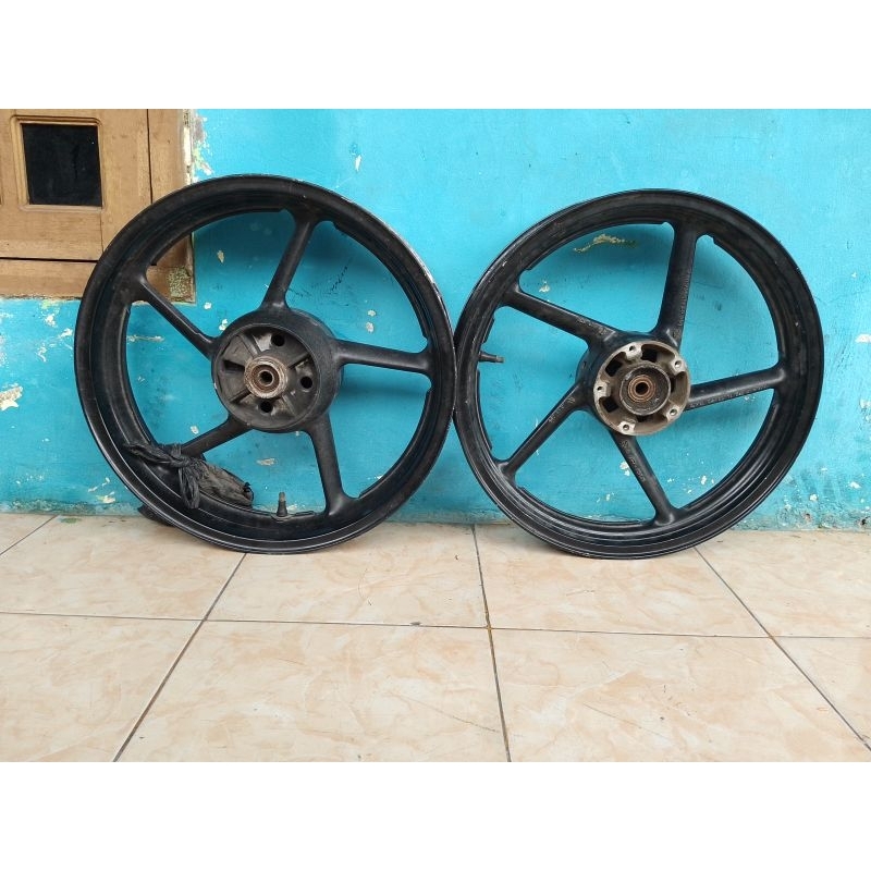 velg Yamaha Byson original