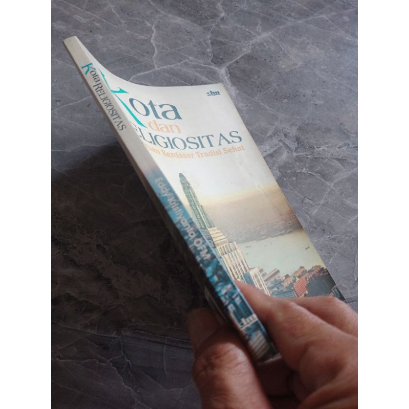 KOTA RELIGIOSITAS PEMBARUAN BERDASAR TRADISI SEHAT-EDDY KRISTIYANTO OFM-C2