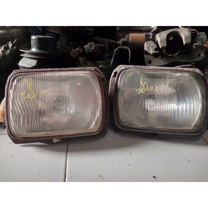 Headlamp lampu depan Daihatsu Zebra 1.3 ori Cabutan