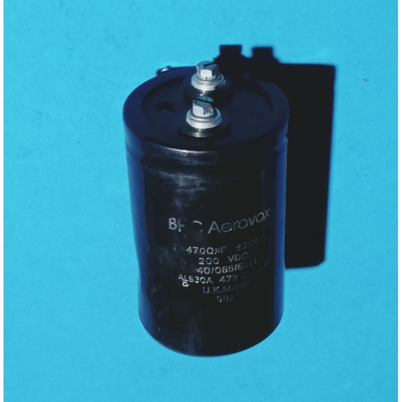 elco 200v 4700uf T 10.7cm D 6.5cm