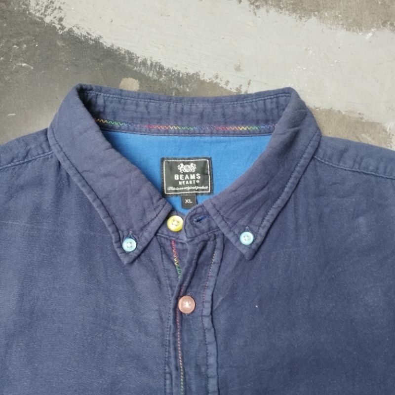 kemeja lengan pendek beams heart