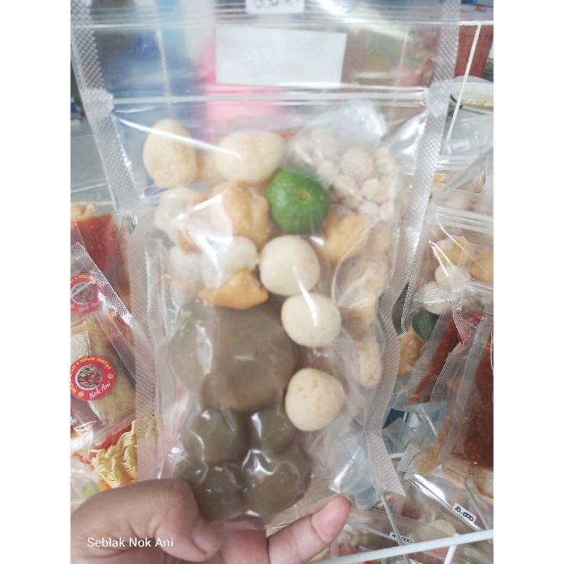 

Baso Aci isi ayam suwir pedas