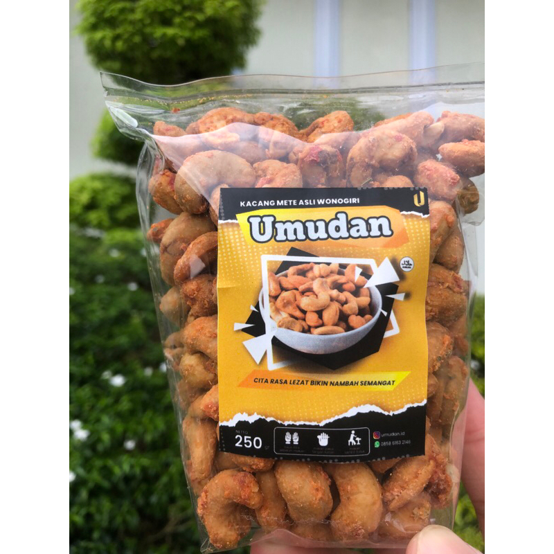 

UMUDAN Kacang Mete Pedas Manis 250 Gram (0,25 KG)