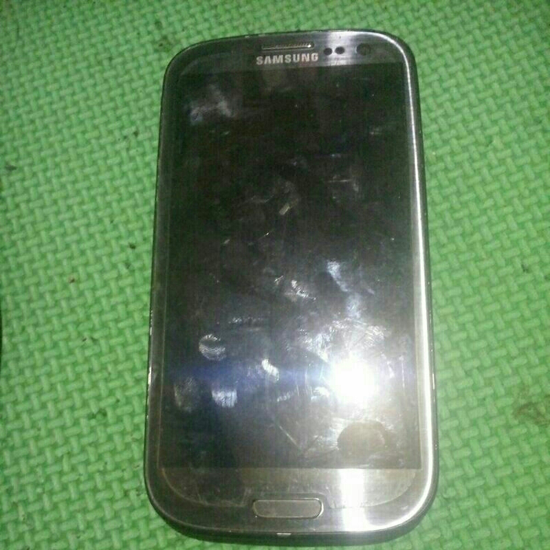 lcd samsung s3 hidup