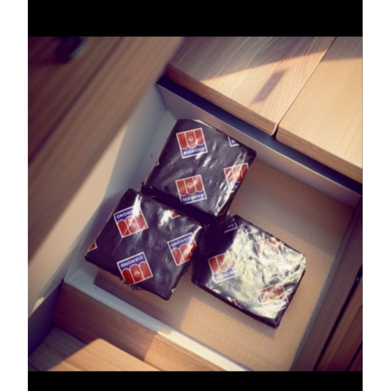 

coklat potong diamond